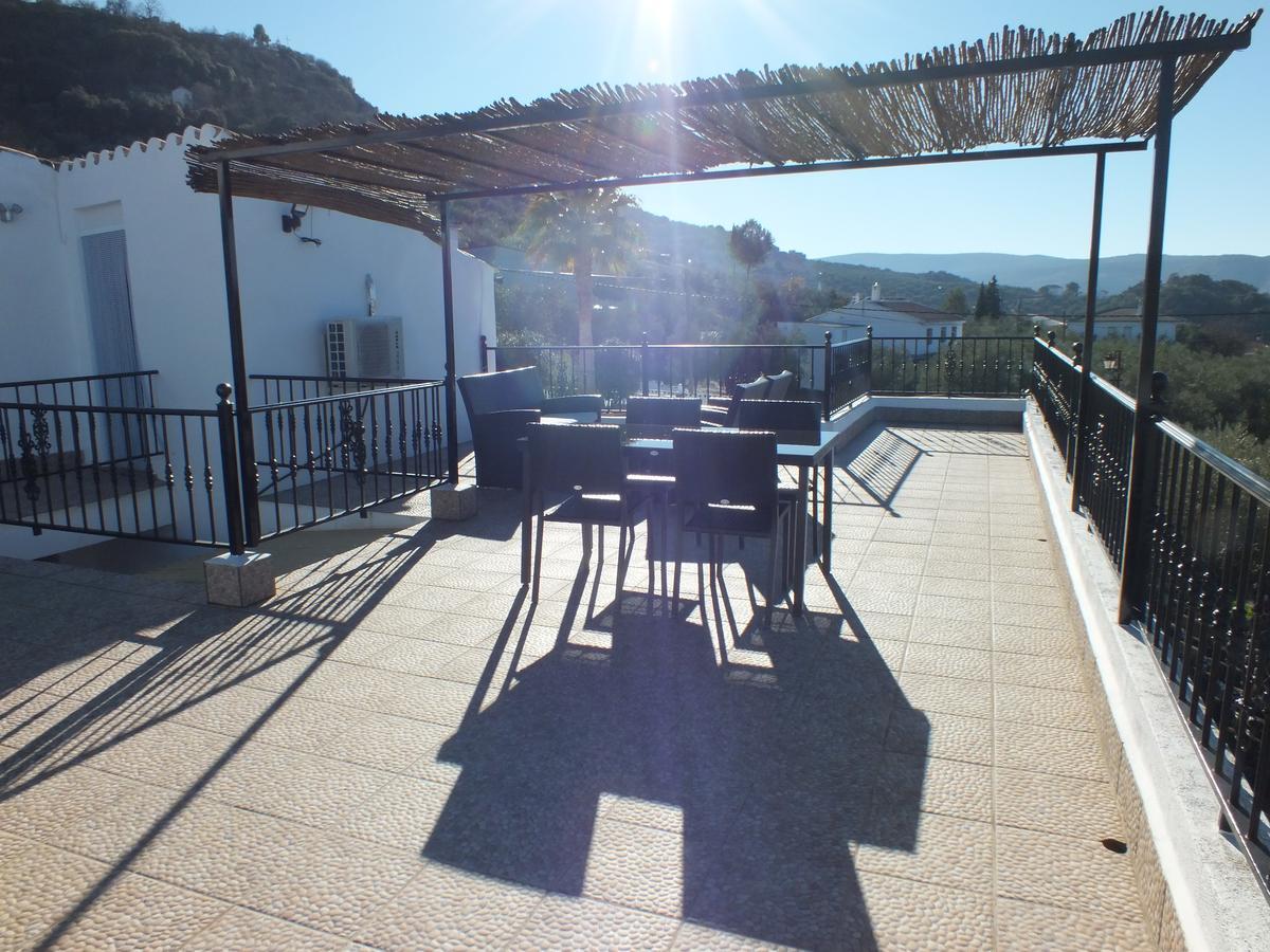 Iznájar Kayenne Holiday Rentals מראה חיצוני תמונה