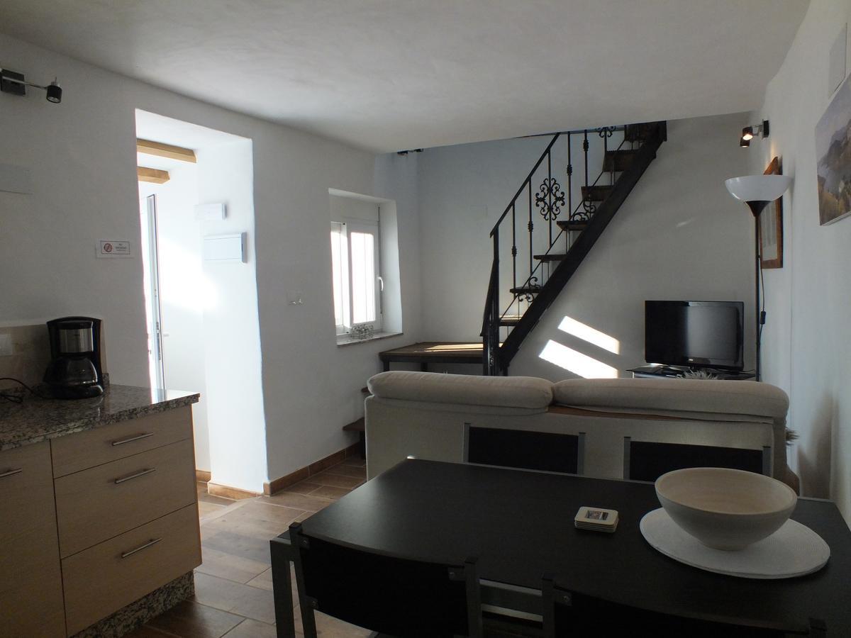 Iznájar Kayenne Holiday Rentals מראה חיצוני תמונה