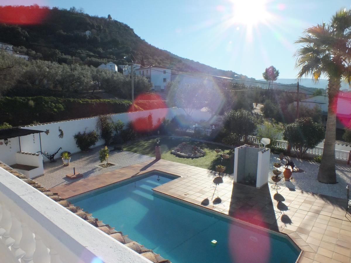 Iznájar Kayenne Holiday Rentals מראה חיצוני תמונה