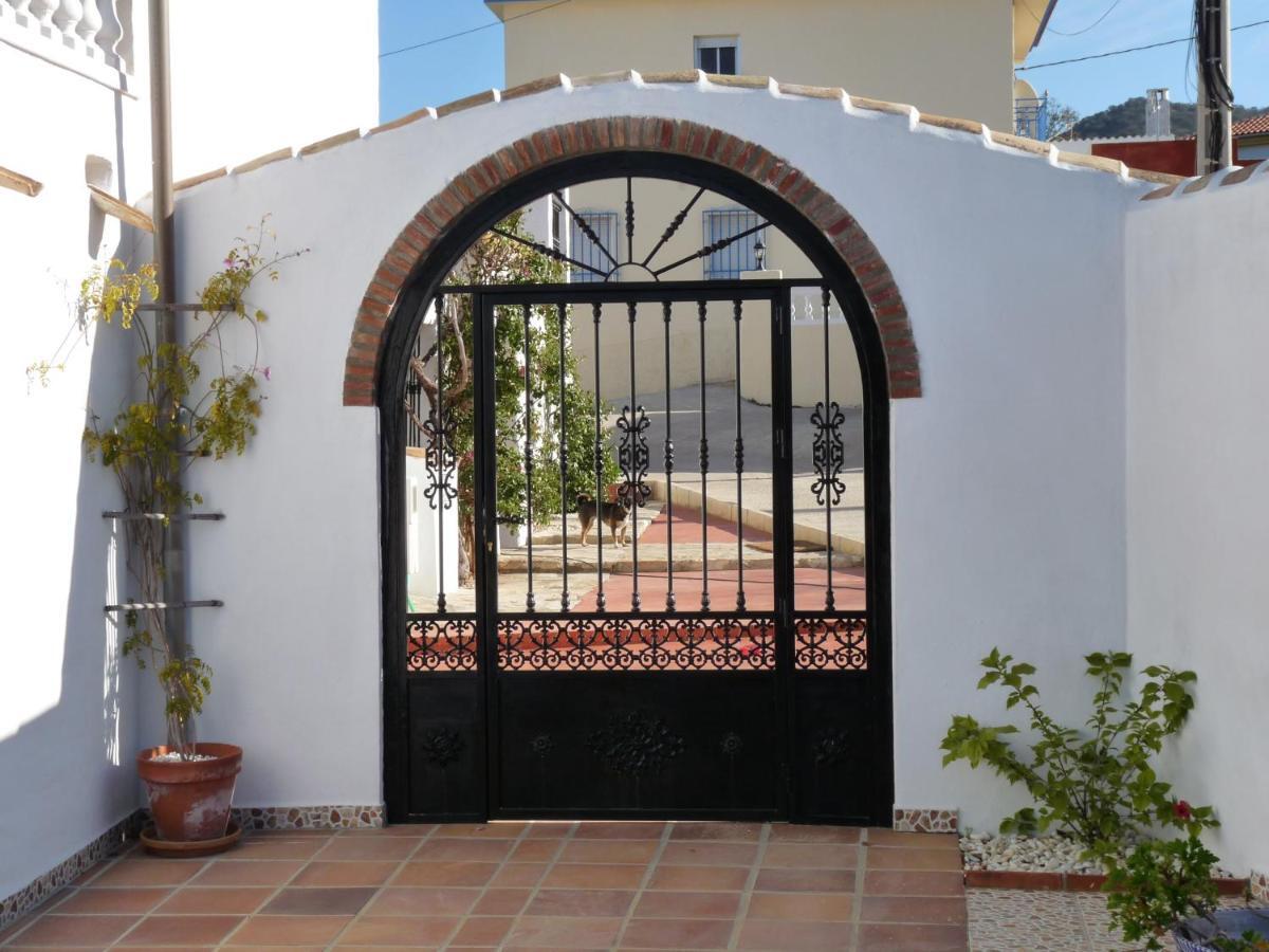 Iznájar Kayenne Holiday Rentals חדר תמונה